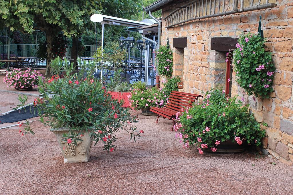 Le Moulin de Saint Verand Exterior foto